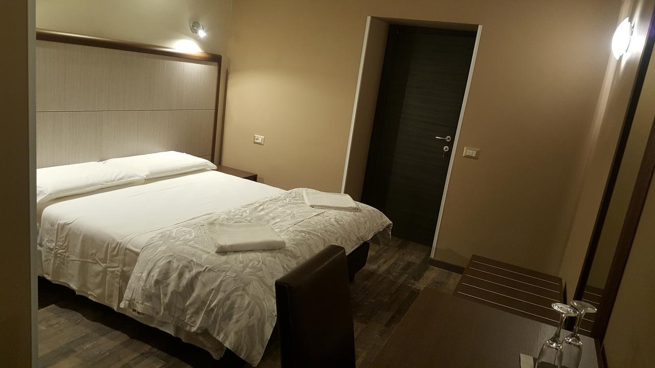 Candia Rooms Roma Exterior foto